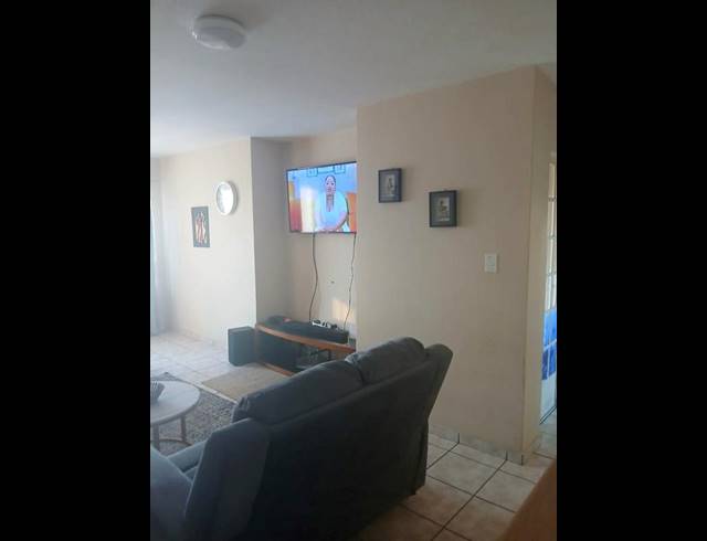 3 BEDROOM APARTMENT FOR SALE IN PRIMROSE